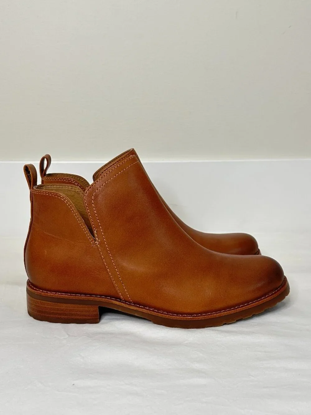 Softt Beatrice Leather Ankle Boots Tan Brown Women's Size 7.5